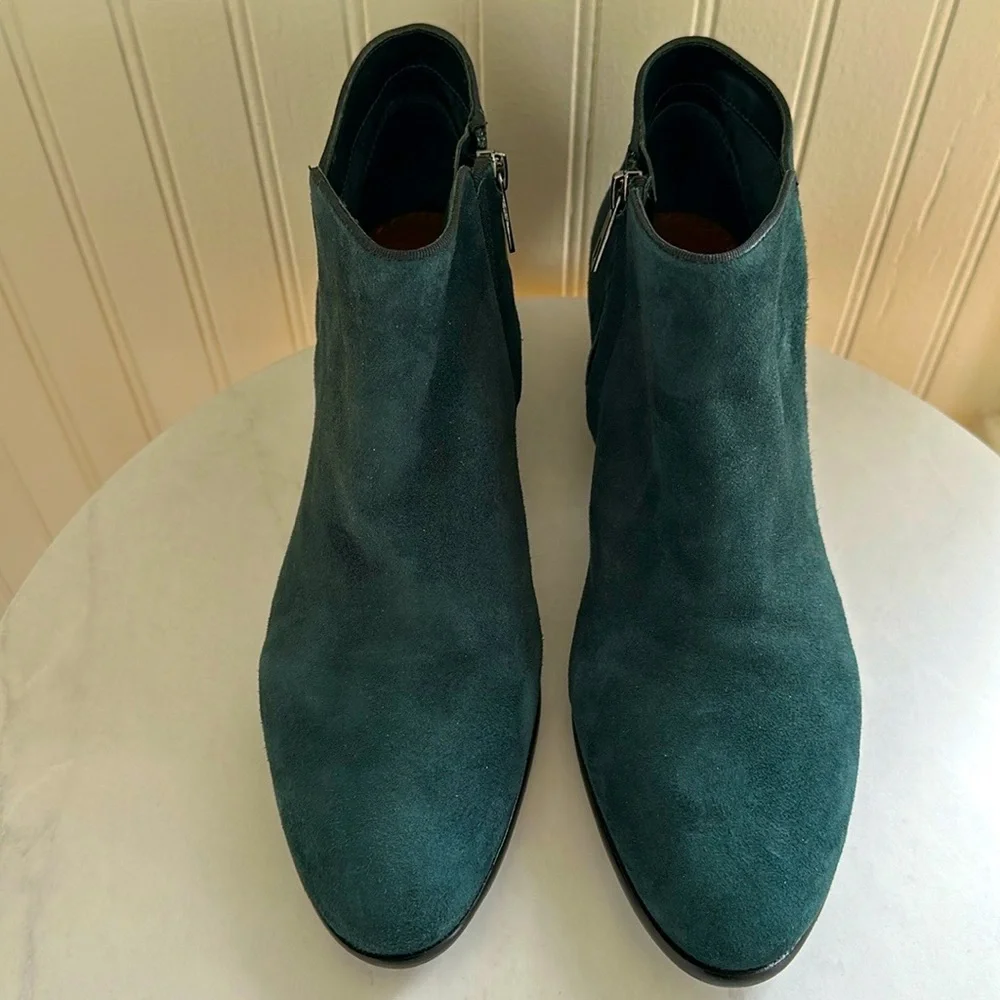 Sam Edelman Petty Ankle Boot in Everest Suede